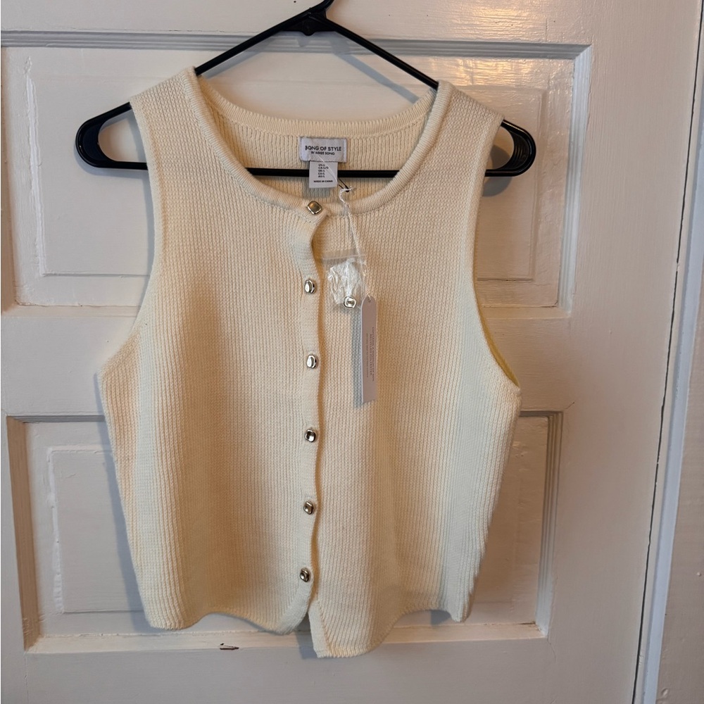 Charter Club Ivory Sleeveless Knit Blouse